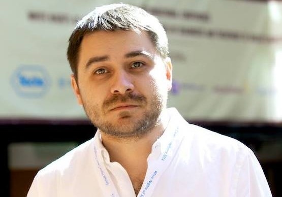 10550925_780920268637638_103544875769596899_n