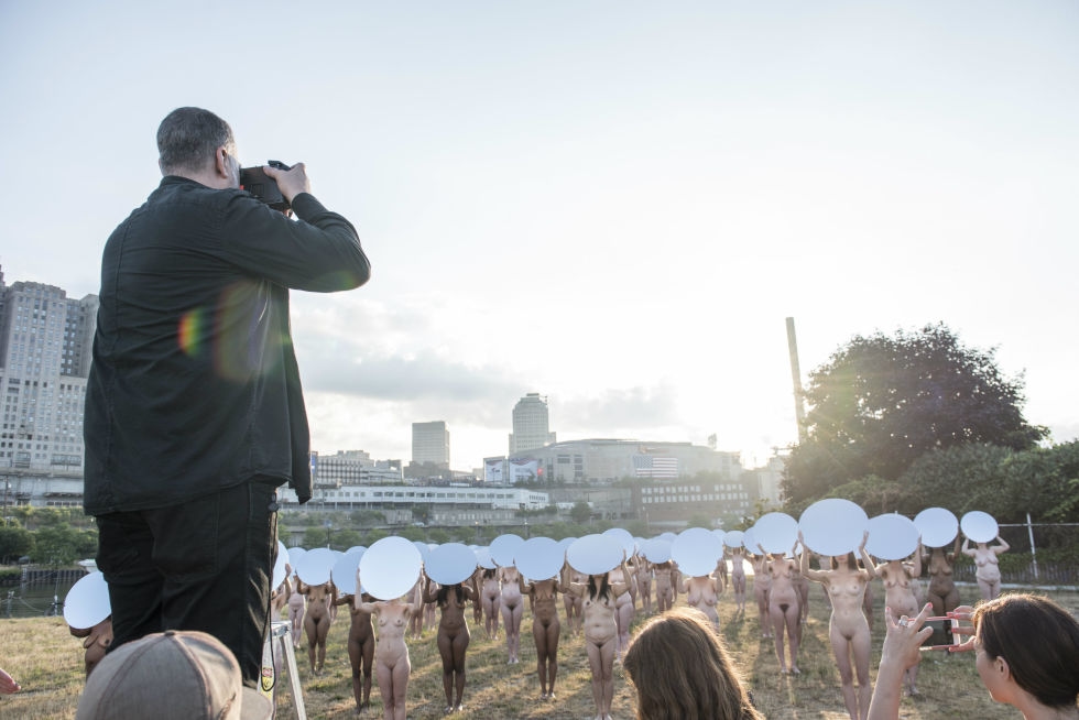gallery-1468777661-spencer-tunick-2