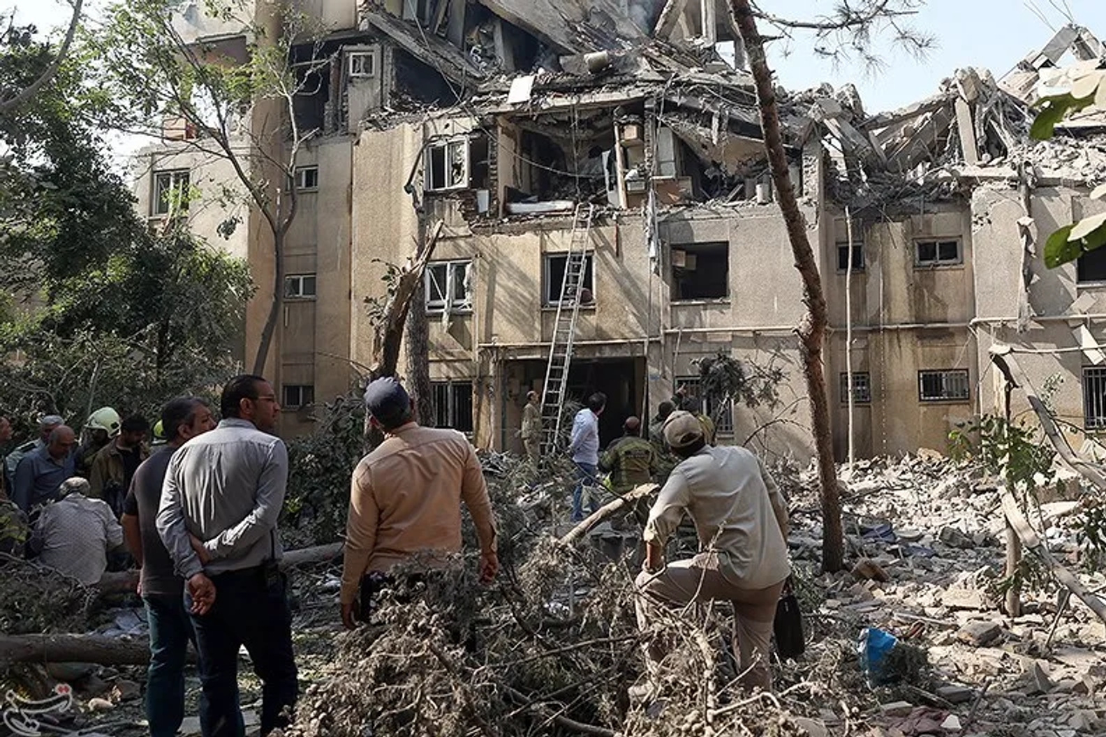 Последствия ударов по Тегерану