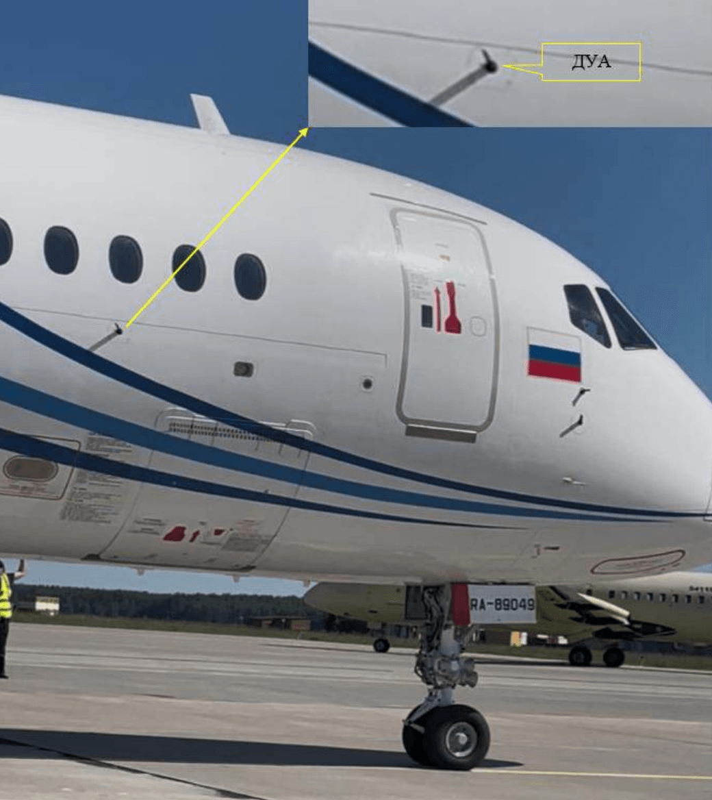 Вид носовой части ВС RRJ-95LR-100 RA-89049 перед полетом 12.07.2024