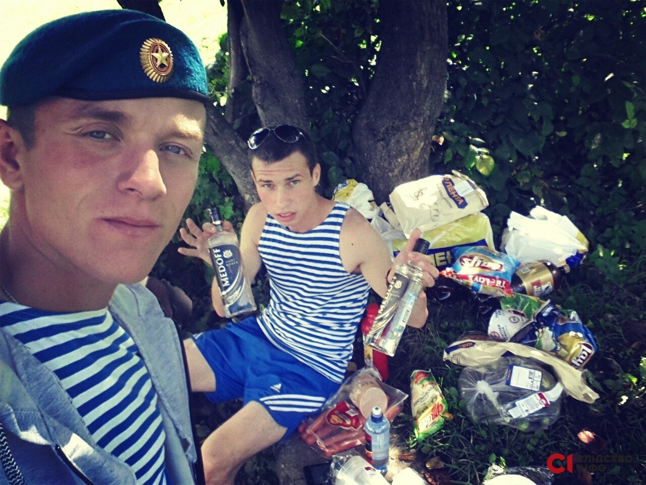 Горбунов в центре