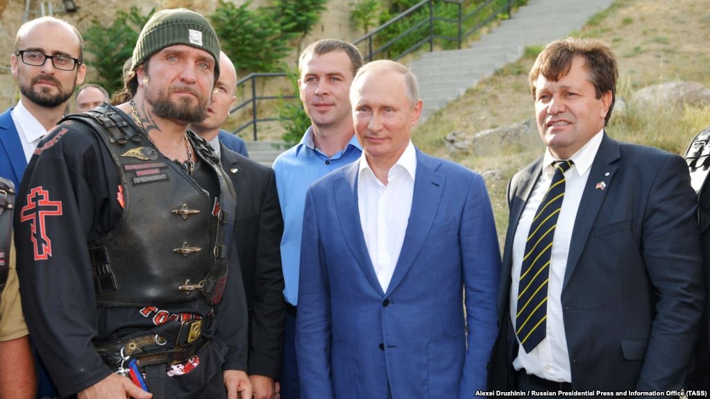 Александр Залдостанов, Владимир Путин и Андреас Маурер в Крыму