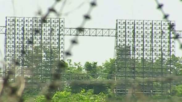 Пропагандистские громкоговорители у демаркационной линии в Корее