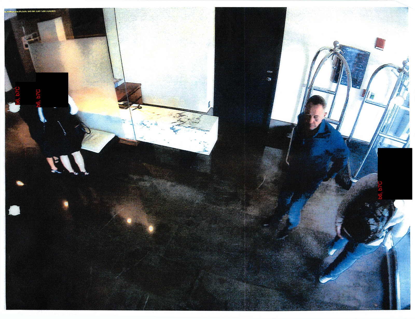 Лесин в отеле Dupont Circle в Вашингтоне 4 ноября 2015 года. Кадр из материалов ФБР