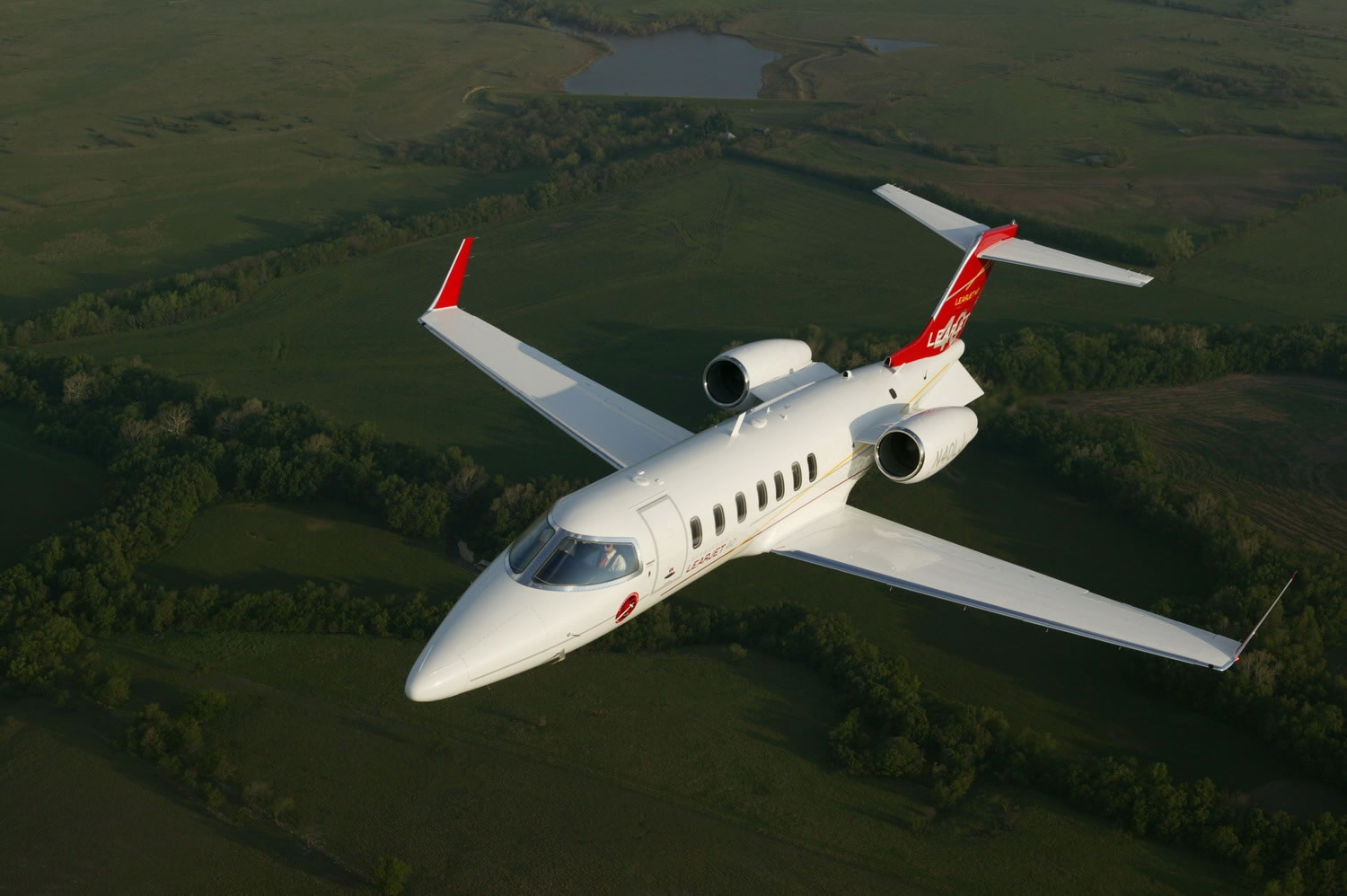 Learjet_40_01