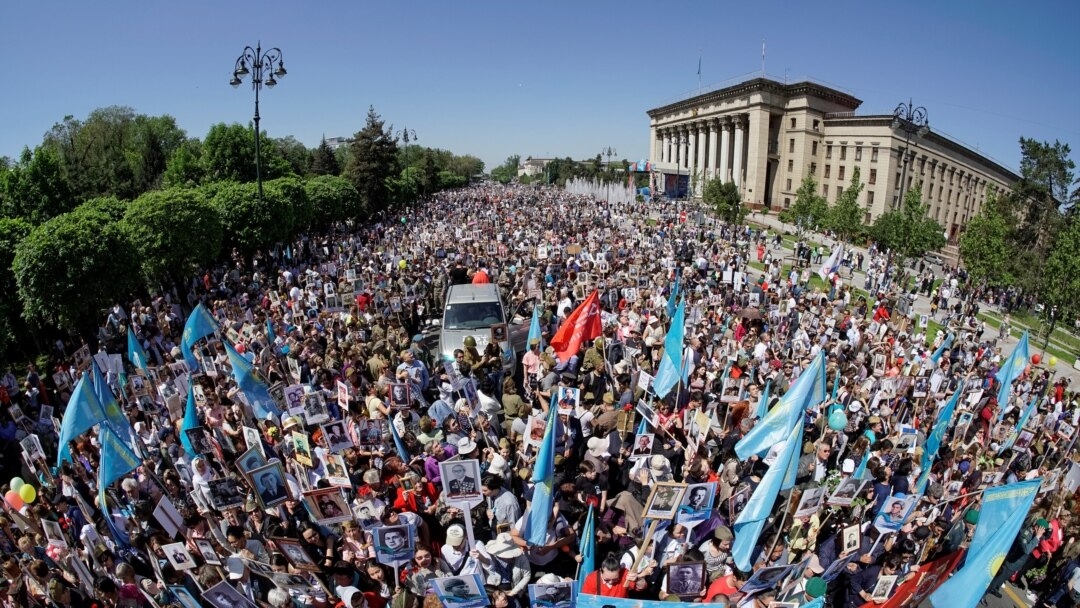 «Бессмертный полк» в Алматы в 2018 году. Фото: Reuters