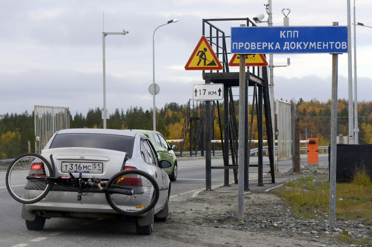Дорога к пропускному пункту «Борисоглебск» в Мурманской области / ТАСС