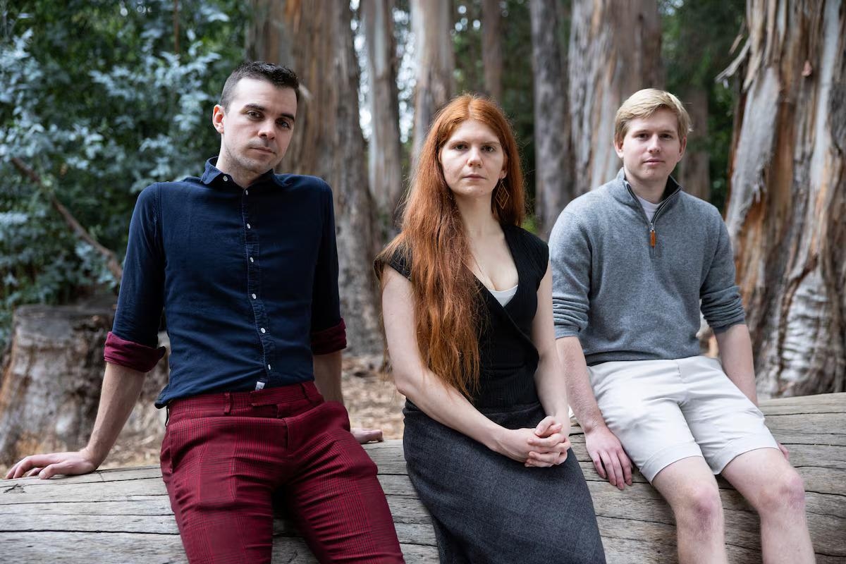 Исследователи ИИ Кормак Слейд Берд, Сидни фон Аркс и Томас Ларсен в Беркли, Калифорния, США, 3 сентября 2026 года. Фото: Manuel Orbegozo / Reuters