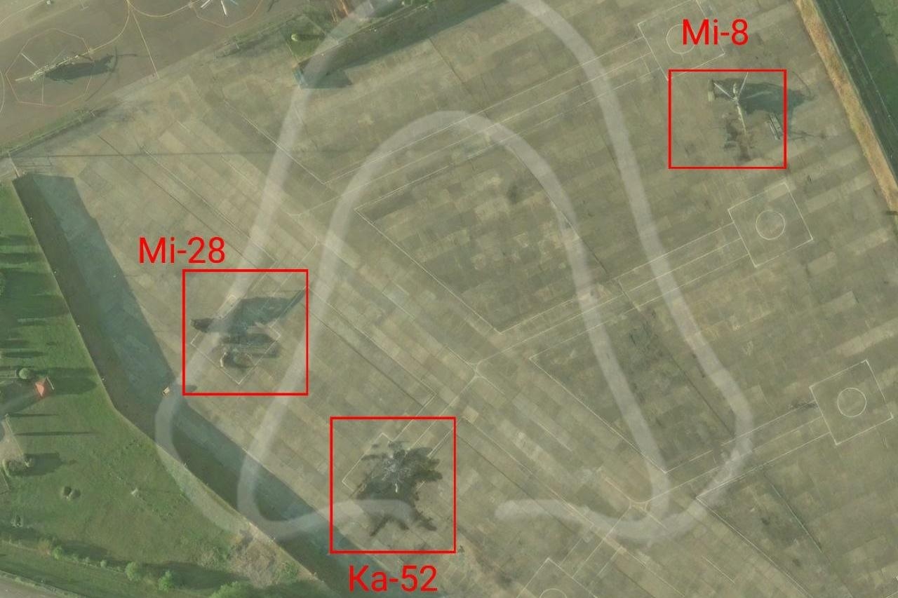 Спутниковый снимок стоянки военных вертолетов в аэропорту Сочи после атаки 4 сентября 2026 года. Фото: «Абсолютно надійне джерело»