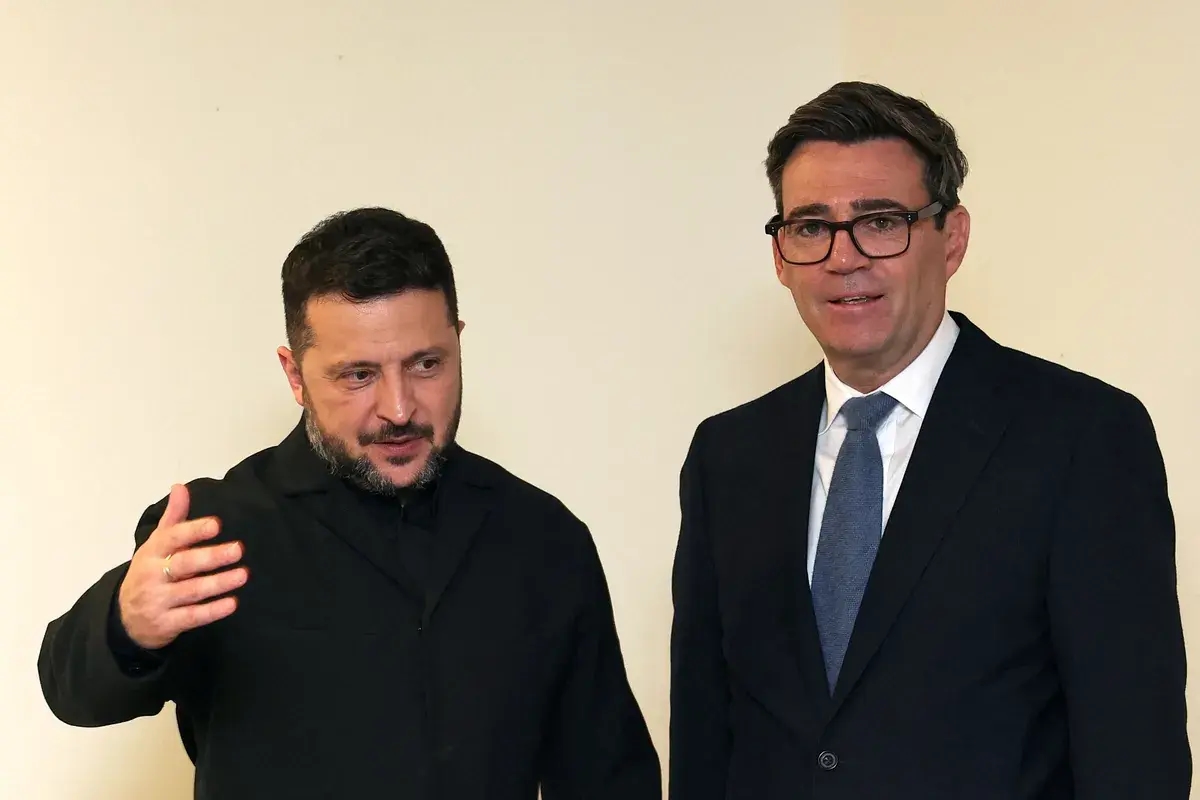 Премьер-министр Великобритании Энди Бернем и президент Украины Владимир Зеленский в Нью-Йорке, 23 сентября. Фото: Toby Melville / WPA / Getty Images