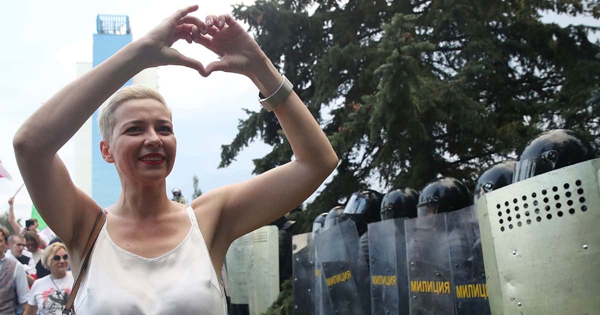 Фейк Александра Лукашенко: Мария Колесникова пыталась сбежать в Украину, но ее выбросили из машины соратники