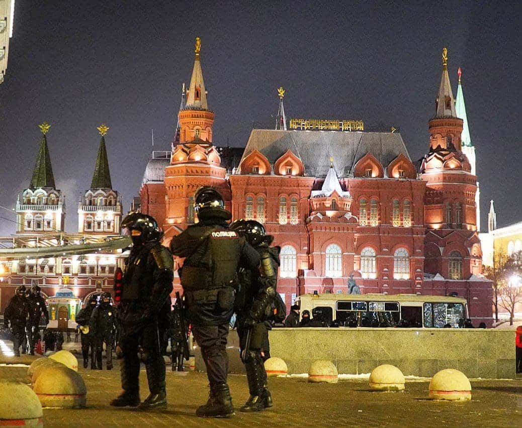 Российского посла вызвали в МИД Германии после того, как РФ выслала 3 иностранных послов за участие в протестах