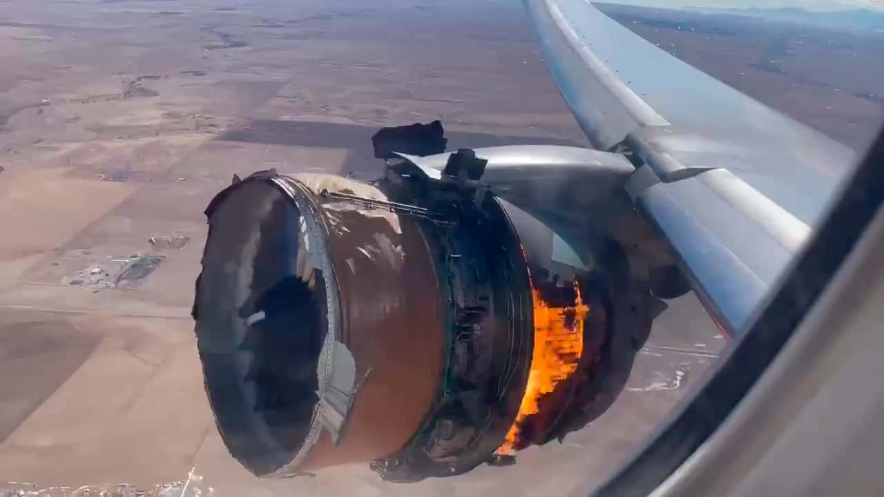 Boeing посоветовала авиаперевозчикам приостановить полеты лайнеров 777