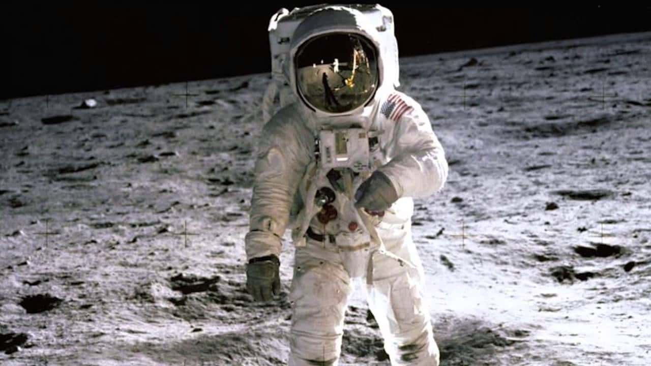 Пара фраз: Впереди — Луна. Дмитрий Рогозин vs Pичард Никсон