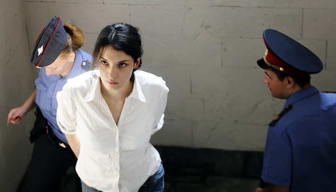 ВС РФ сократил срок лишения свободы Евгении Хасис, осужденной за убийство Маркелова и Бабуровой