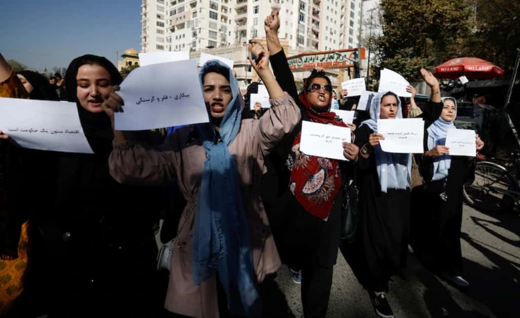 Талибы освободили похищенных участниц январской демонстрации и их родственников — ООН