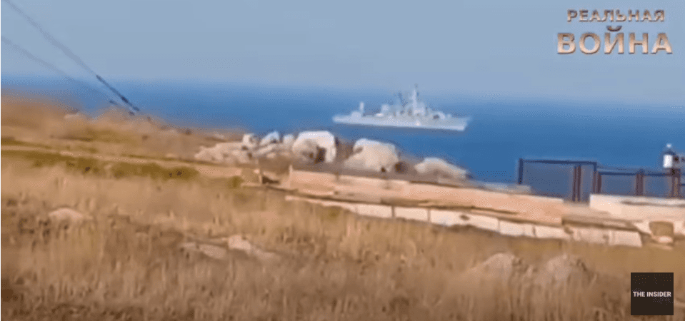 «Русский военный корабль, иди на**й». Опубликовано видео с украинскими военными на острове Змеиный