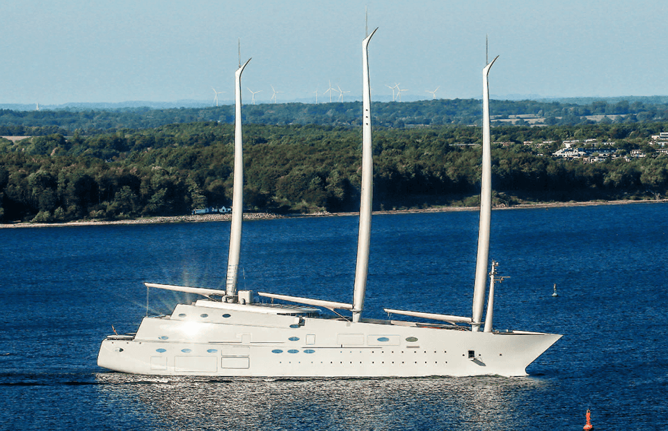 В Италии арестована яхта российского бизнесмена Андрея Мельниченко стоимостью в полмиллиарда долларов