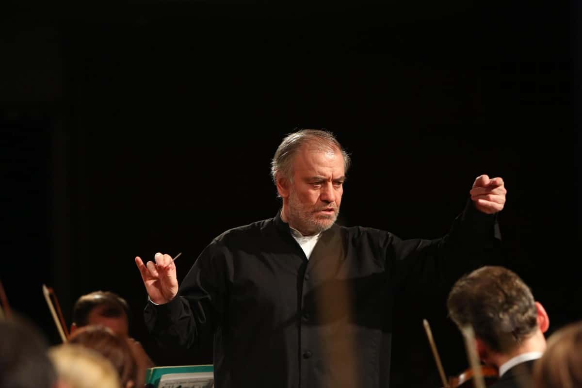 Putin's confidant Gergiev uses charitable fund as personal wallet, investigators say