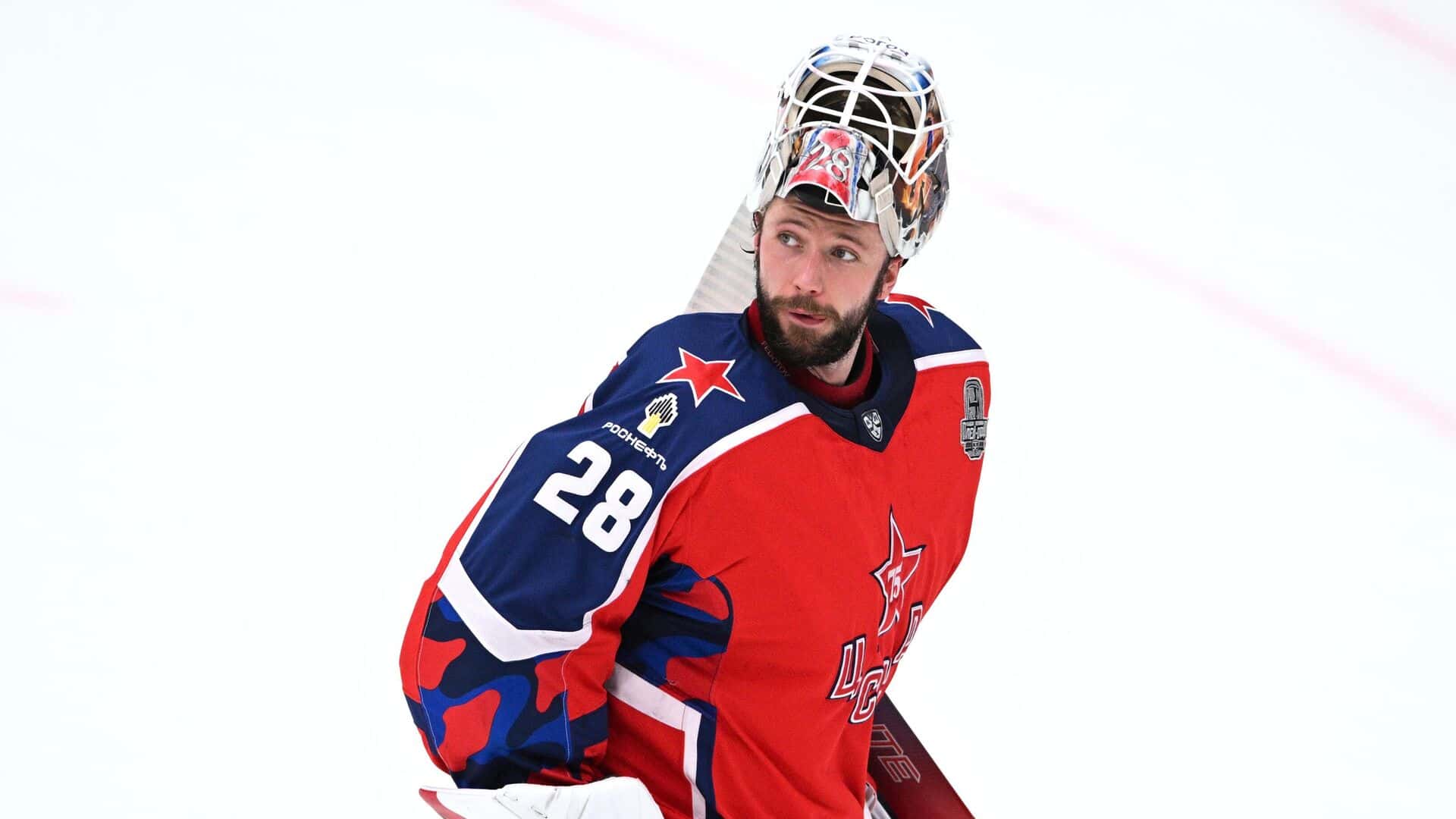 Задержанного за «уклонение от армии» вратаря сборной России по хоккею переместили в больницу: «ему делали какие-то уколы» — адвокат