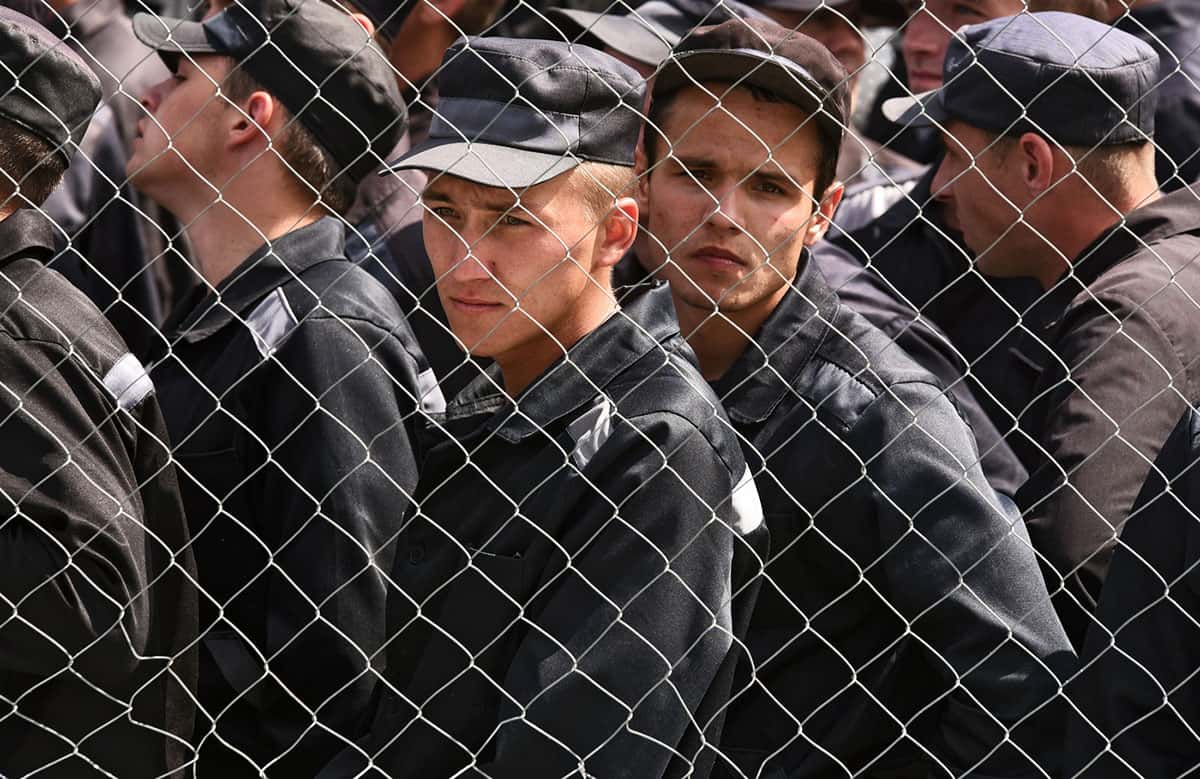 ЧВК Вагнера завербовала более 1000 заключенных в 17 колониях России. Отказавшихся отправляют в ШИЗО — «Верстка»