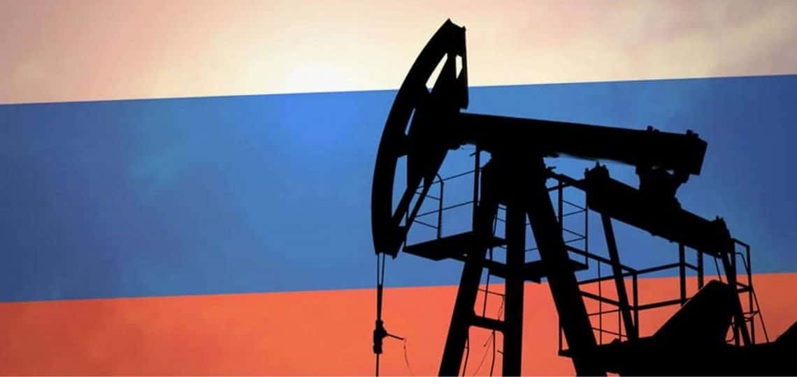 Putin signs decree banning oil trade with countries that supported price cap