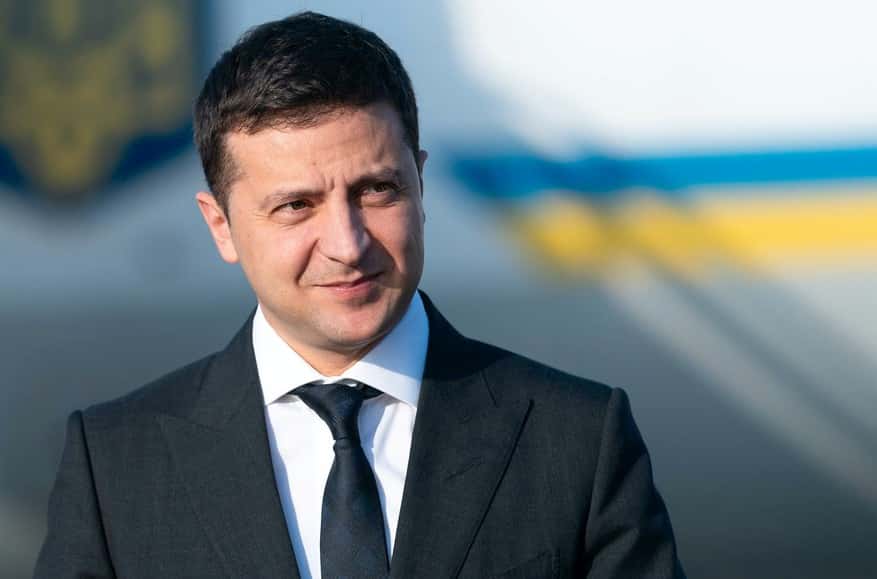 “A handsome young man with a good sense of humor”: Elderly woman in Moscow fined for complimenting Zelensky