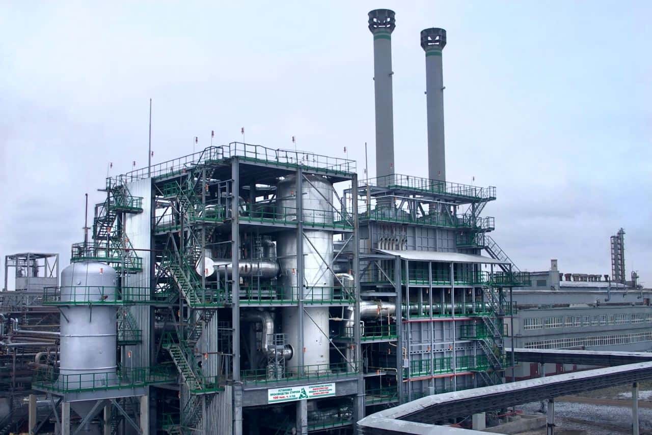 Власти России начали национализацию предприятий химпрома. Особый интерес представляет выпуск оборонной продукции — «Коммерсантъ»