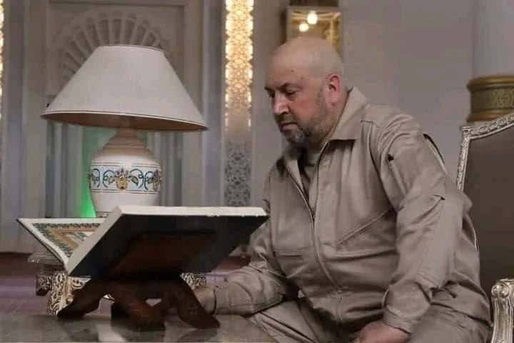 Генерал Сергей Суровикин находится в Алжире в составе делегации Минобороны РФ — «Коммерсантъ»