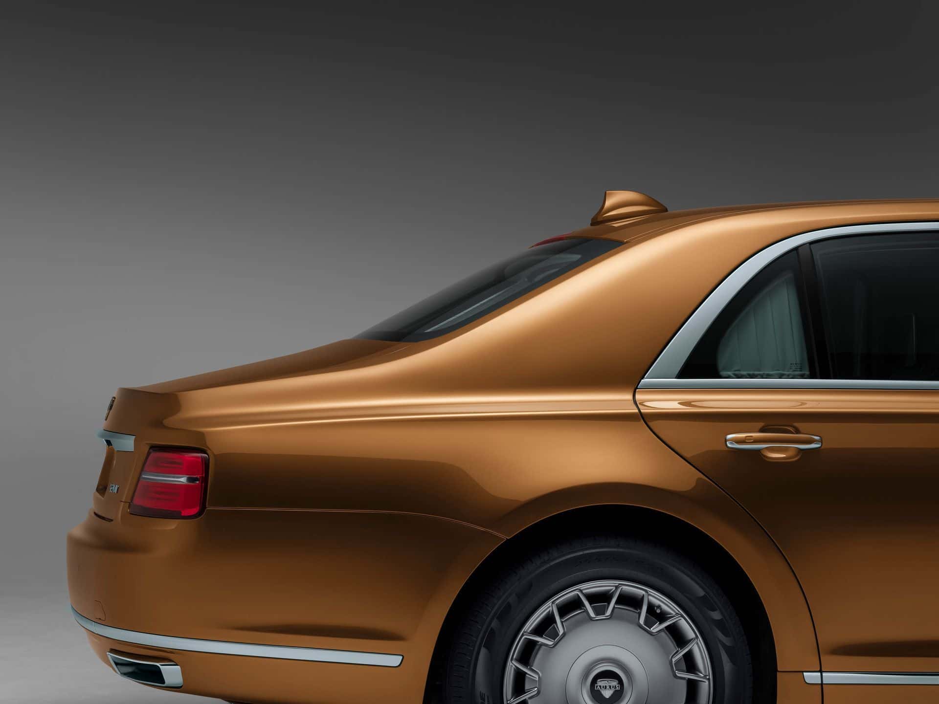 Минпромторг составил список автомобилей для чиновников. Их производят в России по специнвестконтрактам