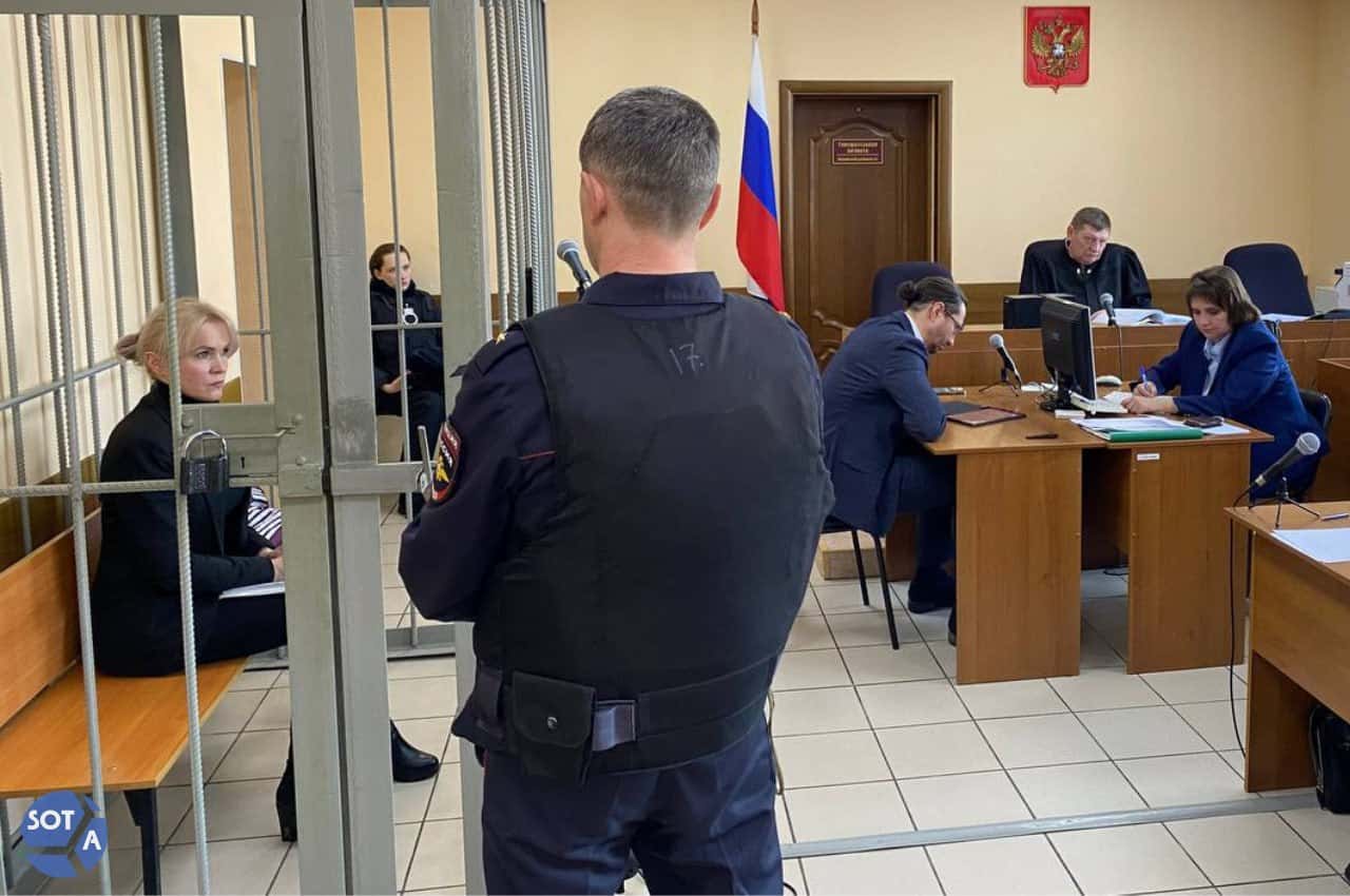 Сотрудники колонии, обвинившие журналистку Марию Пономаренко в избиении, признались в суде, что их заставили написать на нее заявление