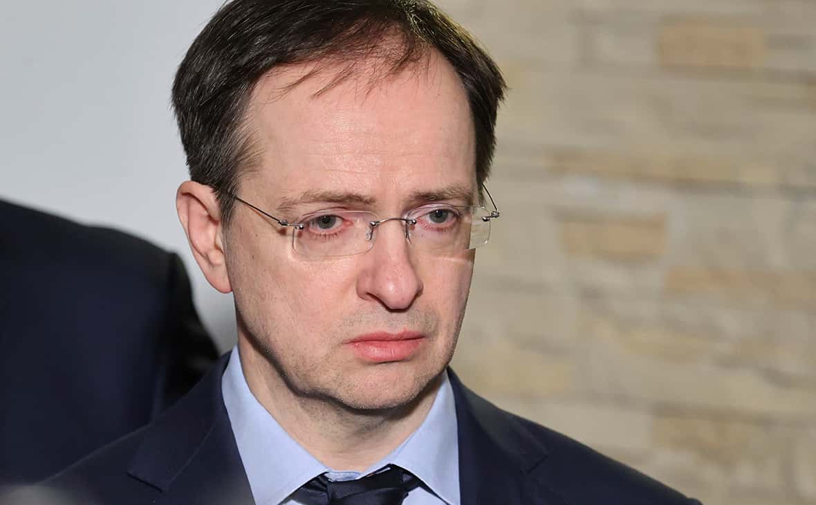 Мединский предложил «скопипастить» «Википедию»: «Не время создавать контент с нуля». Ранее его поймали на плагиате в диссертациях