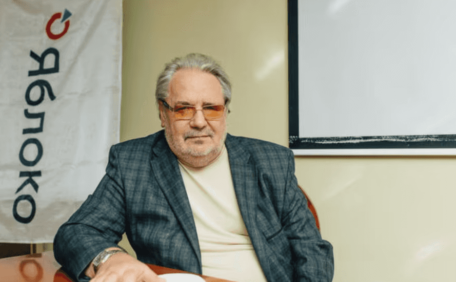 Главу камчатского «Яблока», который сравнивал певца Шамана с нацистом из гитлерюгенда, приговорили к двум годам колонии-поселения