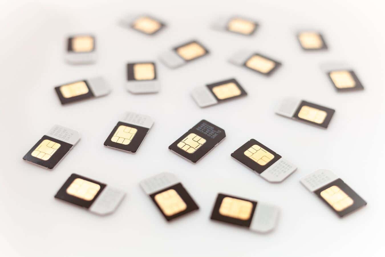 Более 200 тысяч иностранцев сдали биометрические данные для получения российской сим-карты. С начала 2025 года это обязательное условие