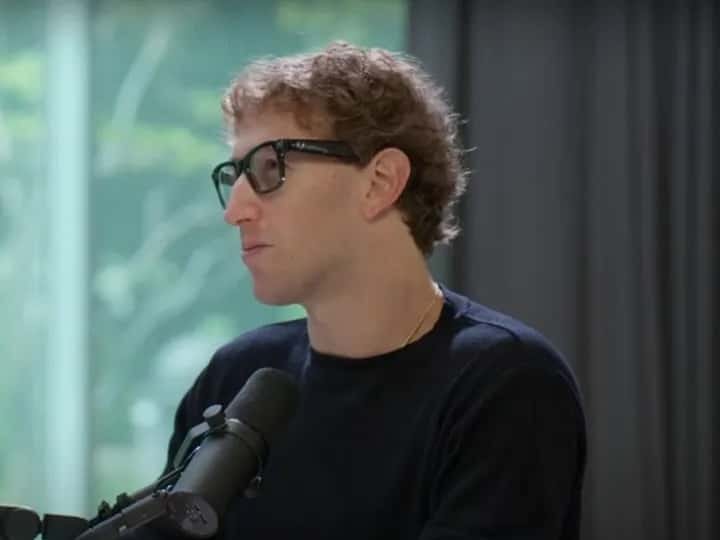 Марк Цукерберг создает секретную команду для разработки сильного искусственного интеллекта — Bloomberg