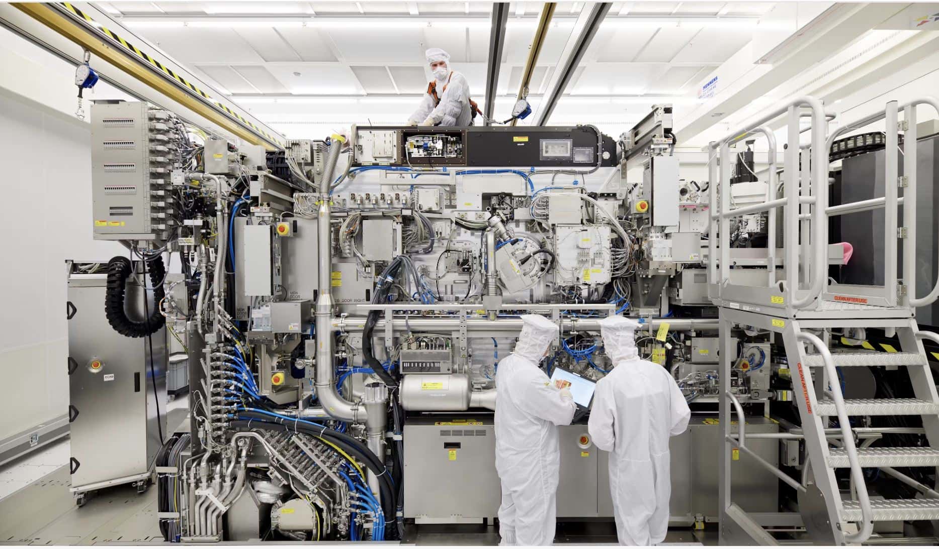 Суд в Нидерландах приговорил инженера из России к 3 годам лишения свободы. Его обвинили в промышленном шпионаже 