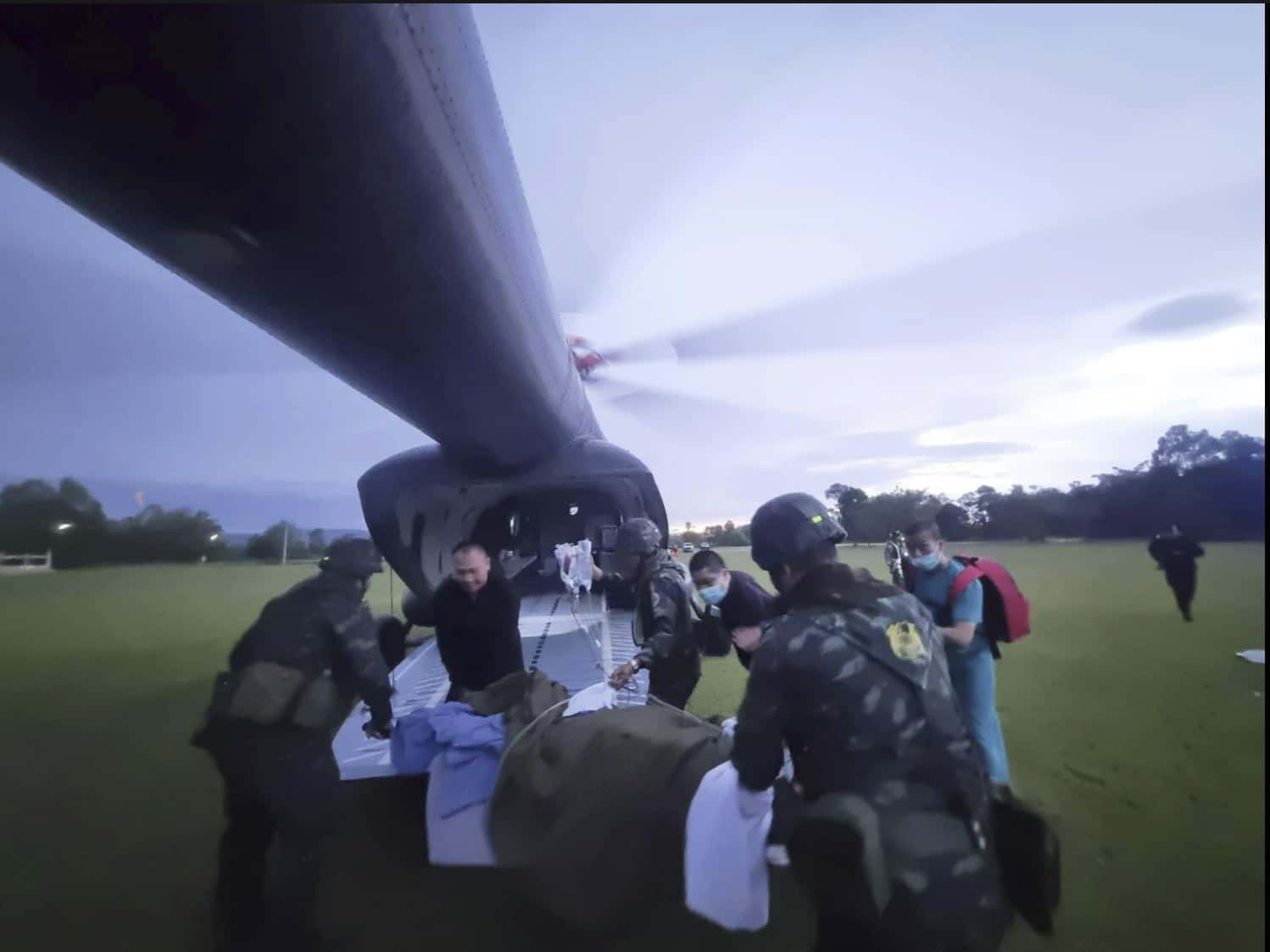 На границе Таиланда и Камбоджи начались бои с применением авиации и артиллерии. Стороны обвинили друг друга в развязывании агрессии 