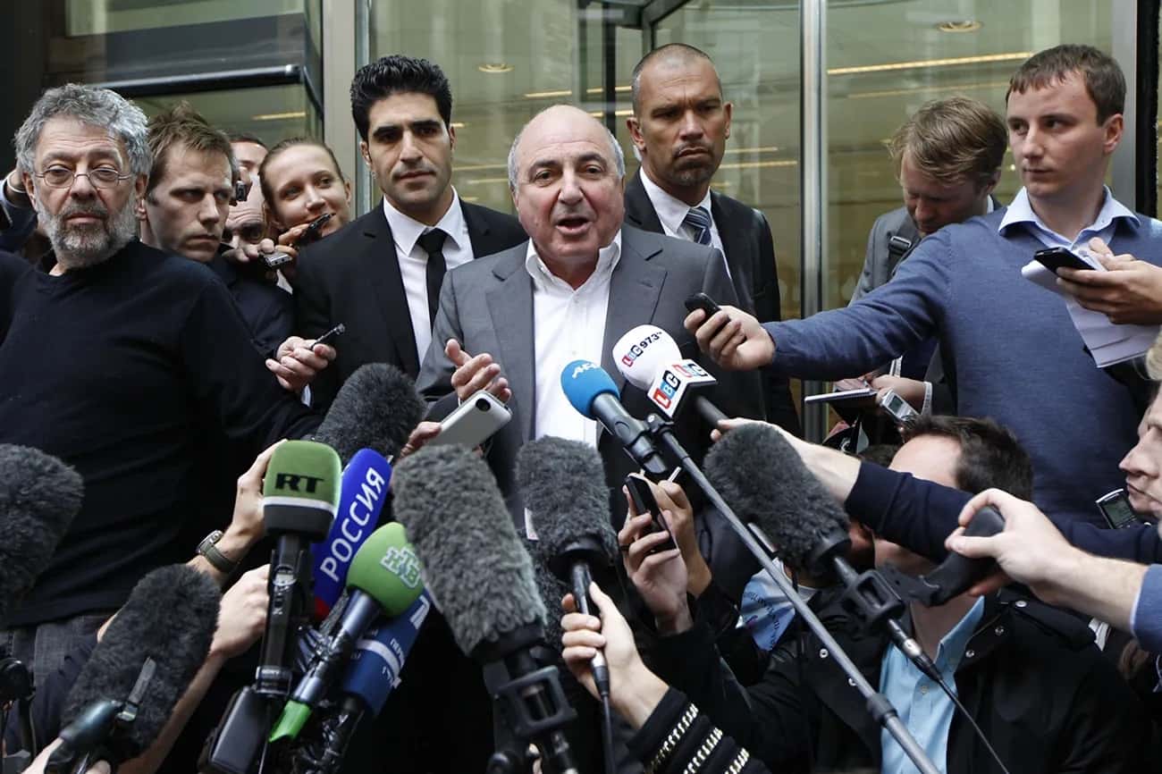 Путинские телекиллеры. Как российские журналисты избавились от хозяев, но обрели начальство — отрывок из книги «Царь собственной персоной»