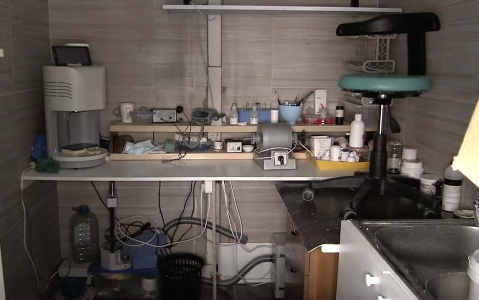 В Москве обнаружили подпольный абортарий, где умерла женщина. Живущий в соседнем доме глава района заявил, что был не в курсе