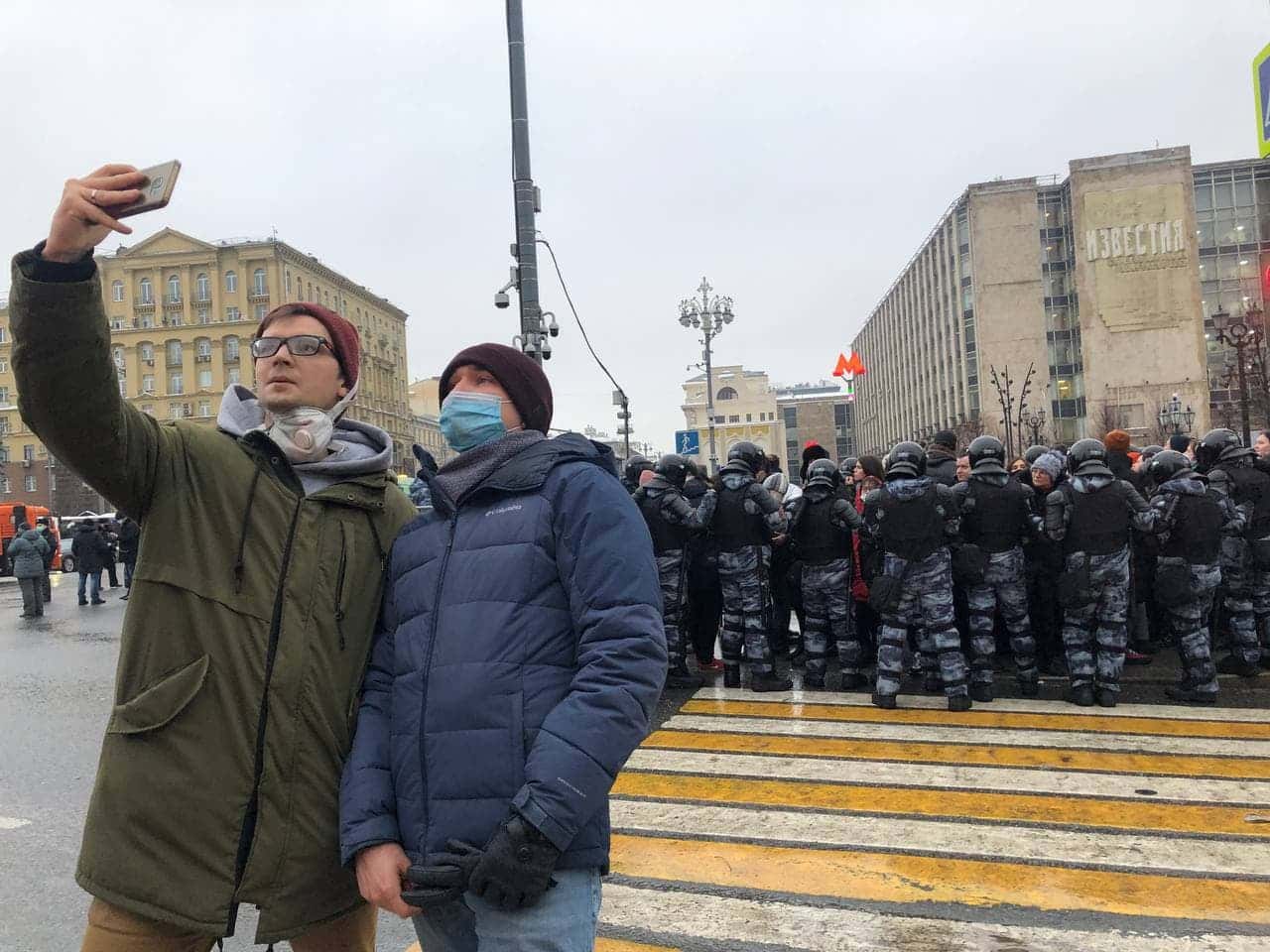 «Просто случилась точка кипения». Интервью с участниками акций в поддержку Навального