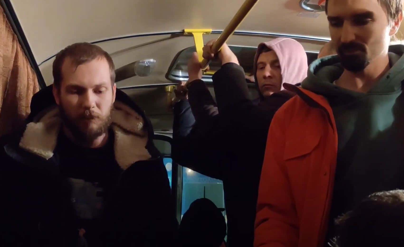 «Власть ошибается, когда собирает нас тут вместе» — арестованный в Сахарово рассказал об обысках и условиях содержания в спецприемнике