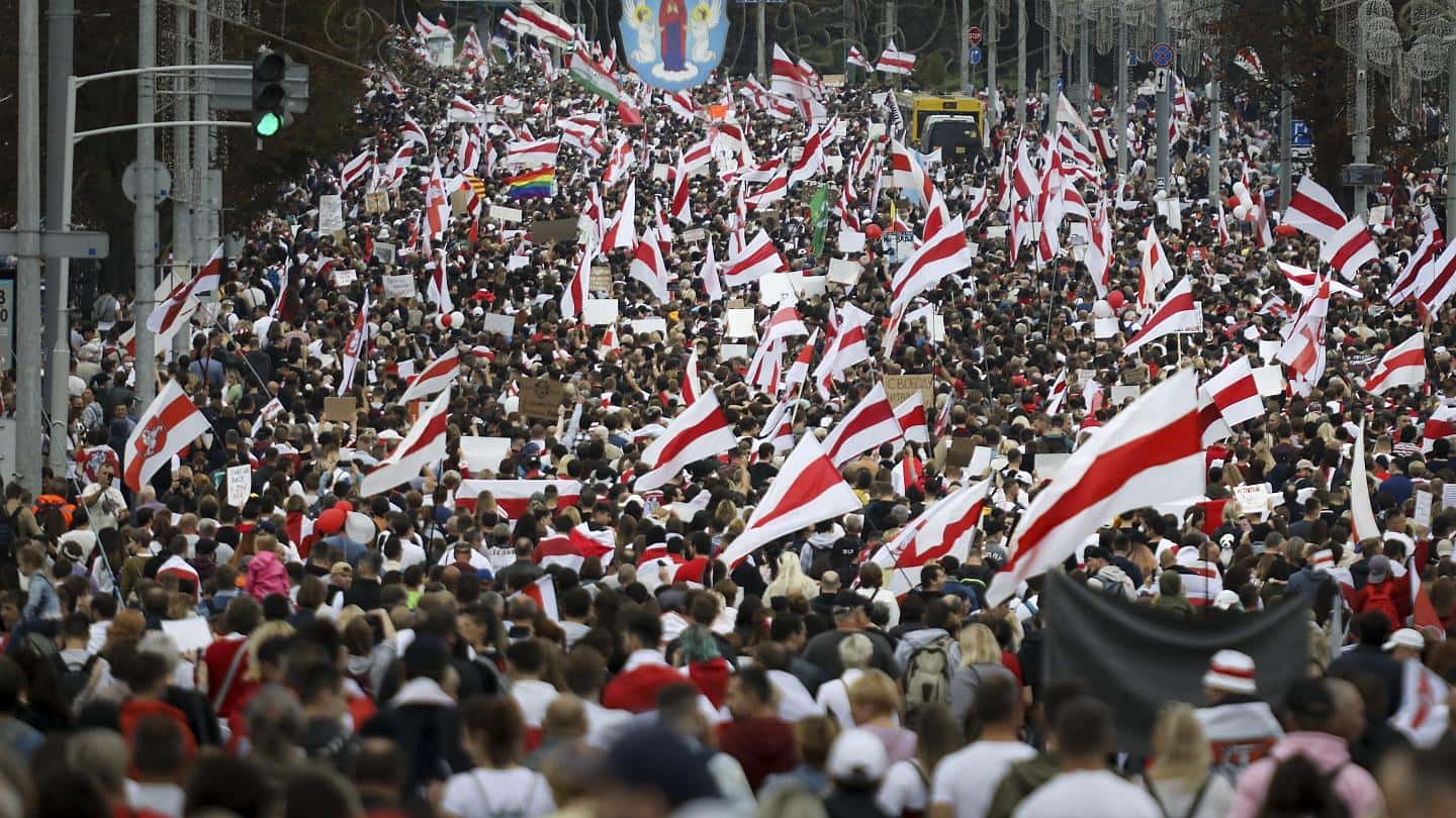  «Год назад это было бы сенсацией. Сегодня это рядовое событие» — Анатолий Лебедько о задержаниях Федуты и Костусева в Беларуси