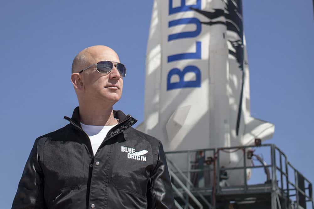 Джефф Безос предложил NASA $2 млрд в обмен на участие его компании в подготовке миссий на Луну 