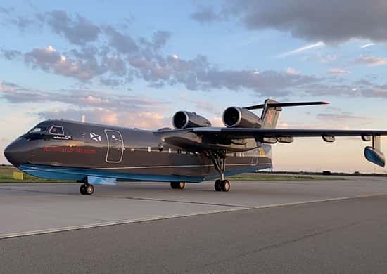 Пятеро российских военнослужащих погибли при крушении пожарного самолета Бе-200 в Турции — Минобороны РФ