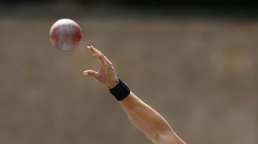 Россиянин Альберт Хинчагов завоевал золото Паралимпиады в толкании ядра