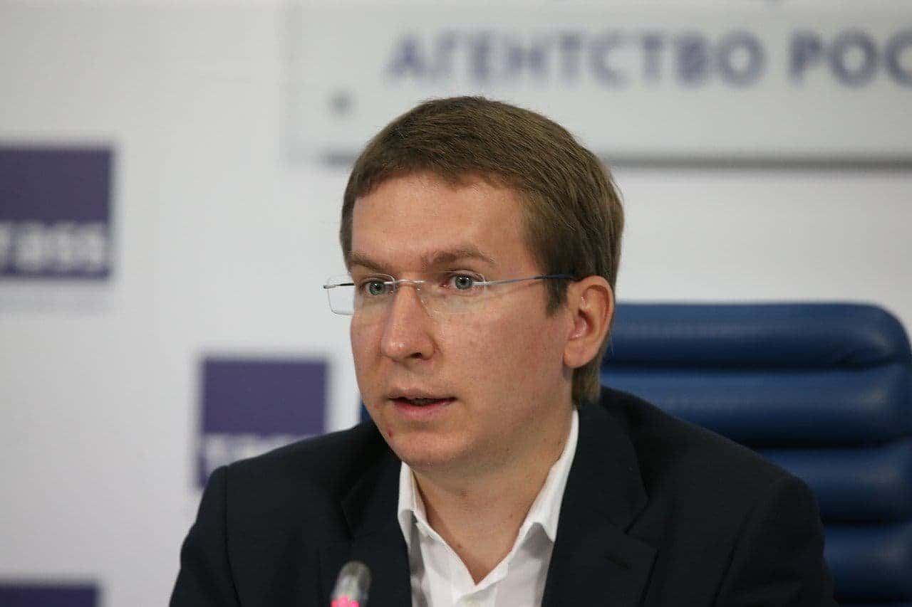 Депутат-единоросс, распыливший перцовый газ в лицо 69-летней чеченки, поменял место жительства. Ему угрожают отрезать голову — Baza