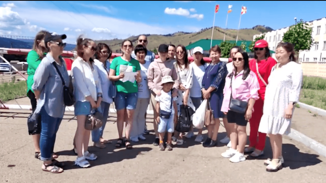 Жены военных из Бурятии требуют вернуть мужей с Украины