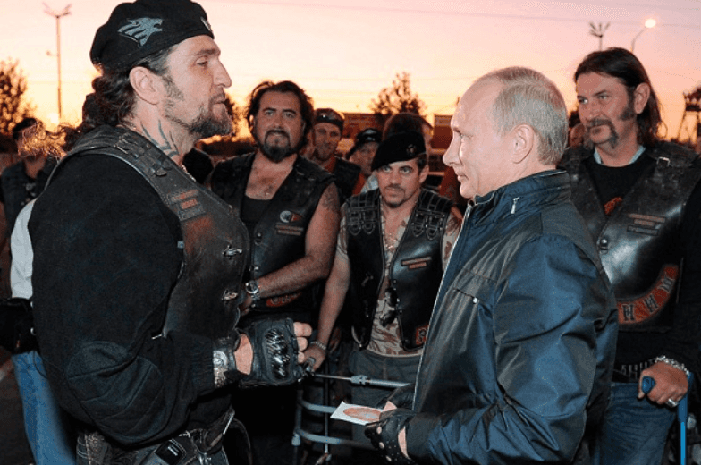 ЕС ввел санкции против Сбербанка и «Ночных волков»