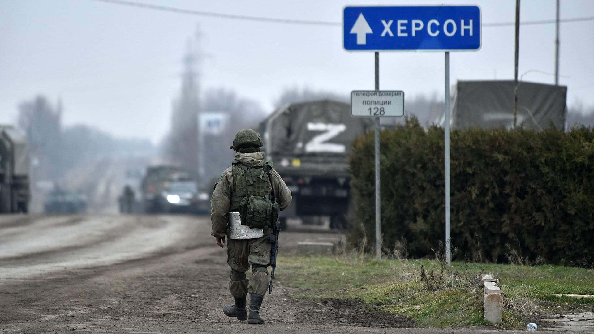 «Мужу спиливали зубы, он орал от боли, а я слушала его крики». Исповедь жителей Херсона о жизни в оккупации