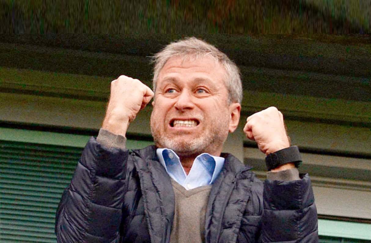 The Guardian: Абрамович переписал миллиардные активы на своих детей за три недели до вторжения РФ в Украину